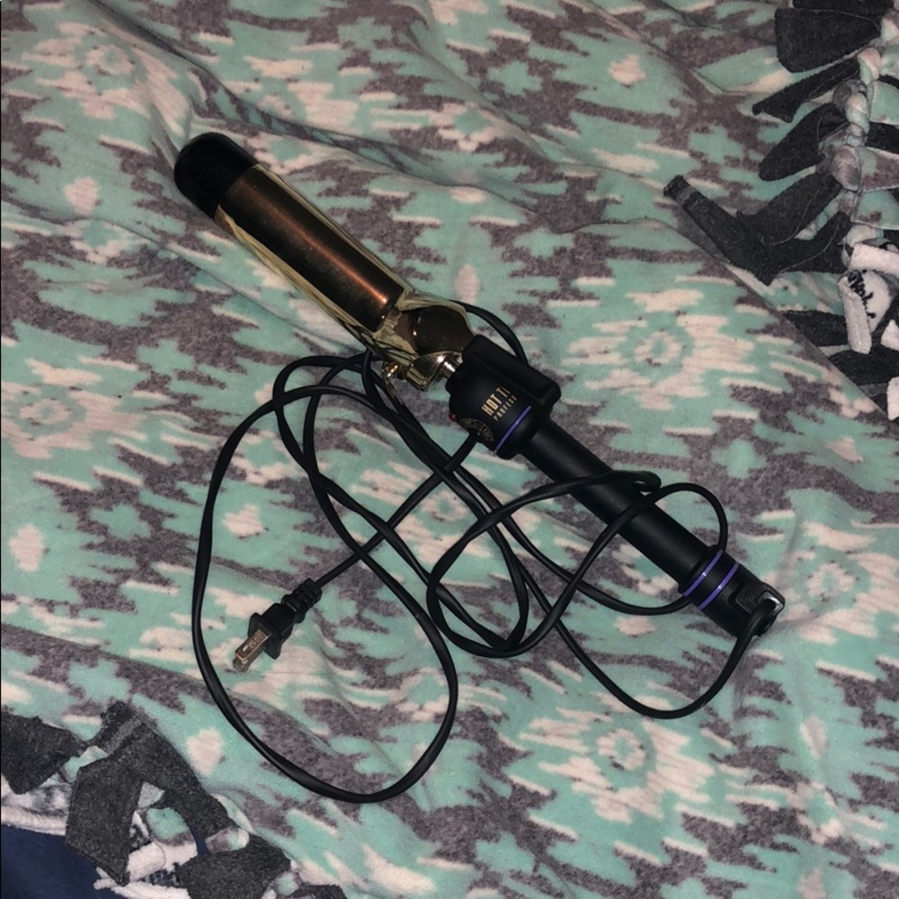 Hot tools curling iorn✨